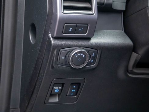 Used 2019 Ford Expedition Max Platinum image 21