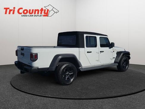 Used 2020 Jeep Gladiator Sport w/ Quick Order Package 24S AWD/4WD image 2