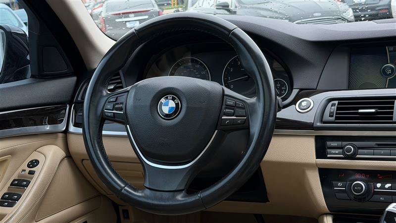 Used 2011 BMW 535i Sedan RWD image 28