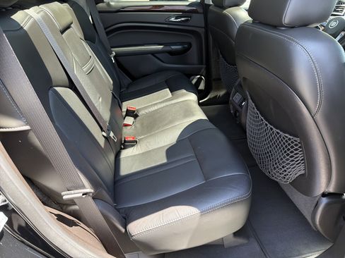 Used 2016 Cadillac SRX Luxury FWD image 16