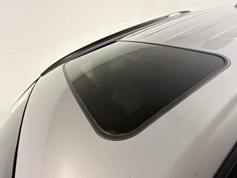 Certified 2021 Toyota RAV4 XLE Premium AWD/4WD image 20