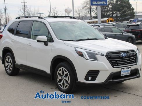 Certified 2024 Subaru Forester Premium AWD/4WD image 3