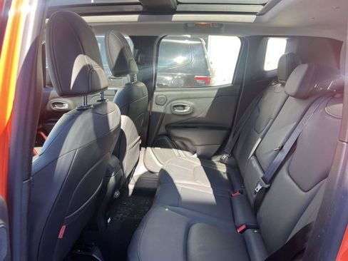 Certified 2021 Jeep Renegade Trailhawk w/ Sun & Sound Group image 9