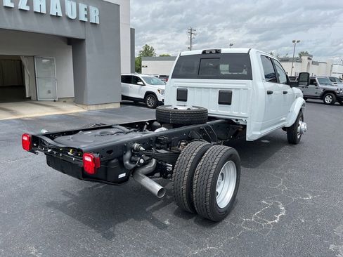 New 2024 RAM 4500 SLT w/ Quick Order Package 2YG SLT image 8