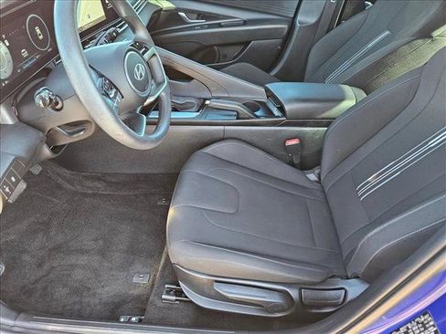 Used 2024 Hyundai Elantra SEL image 16