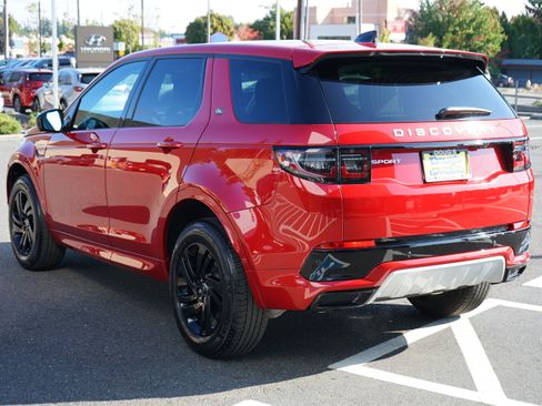 Used 2024 Land Rover Discovery Sport S image 6