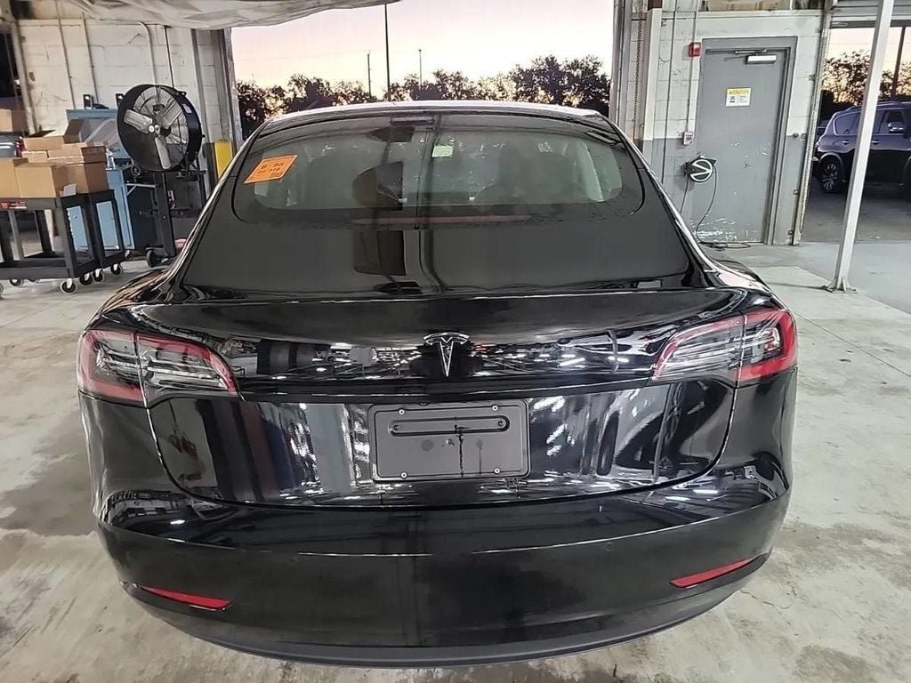 Used 2022 Tesla Model 3 Standard Range Plus RWD image 4