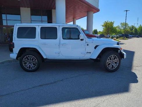 Certified 2023 Jeep Wrangler Unlimited Sahara AWD/4WD image 31