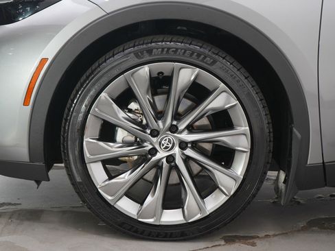 Used 2026 Toyota Crown Limited w/ Advanced Technology Package image 29