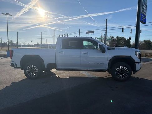 New 2026 GMC Sierra 2500 Denali Ultimate image 5