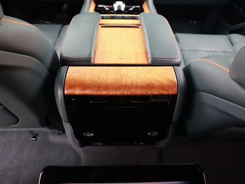 Used 2022 Jeep Grand Wagoneer Series III w/ Rear Seat Video Group 1 AWD/4WD image 37