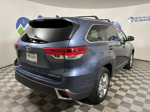 Used 2018 Toyota Highlander AWD V6 image 6