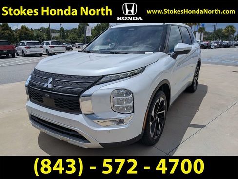 Used 2023 Mitsubishi Outlander SE FWD image 4