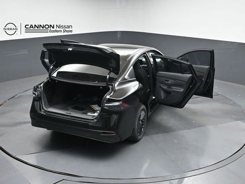 New 2026 Nissan Sentra SV w/ Floor Mat Package FWD image 39