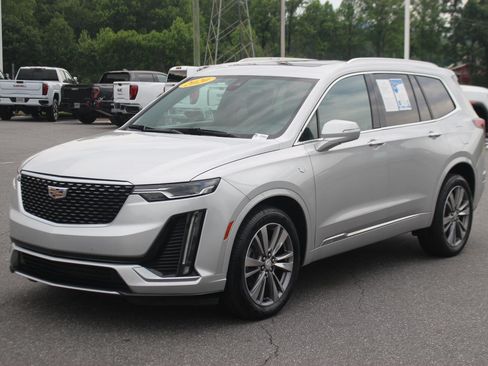 Used 2020 Cadillac XT6 Premium Luxury AWD/4WD image 3