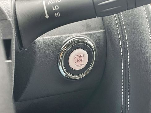 Used 2020 Nissan Armada SL w/ Premium Package image 34