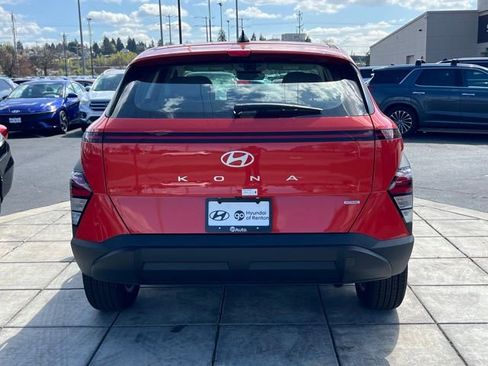 New 2026 Hyundai Kona SE AWD/4WD image 8