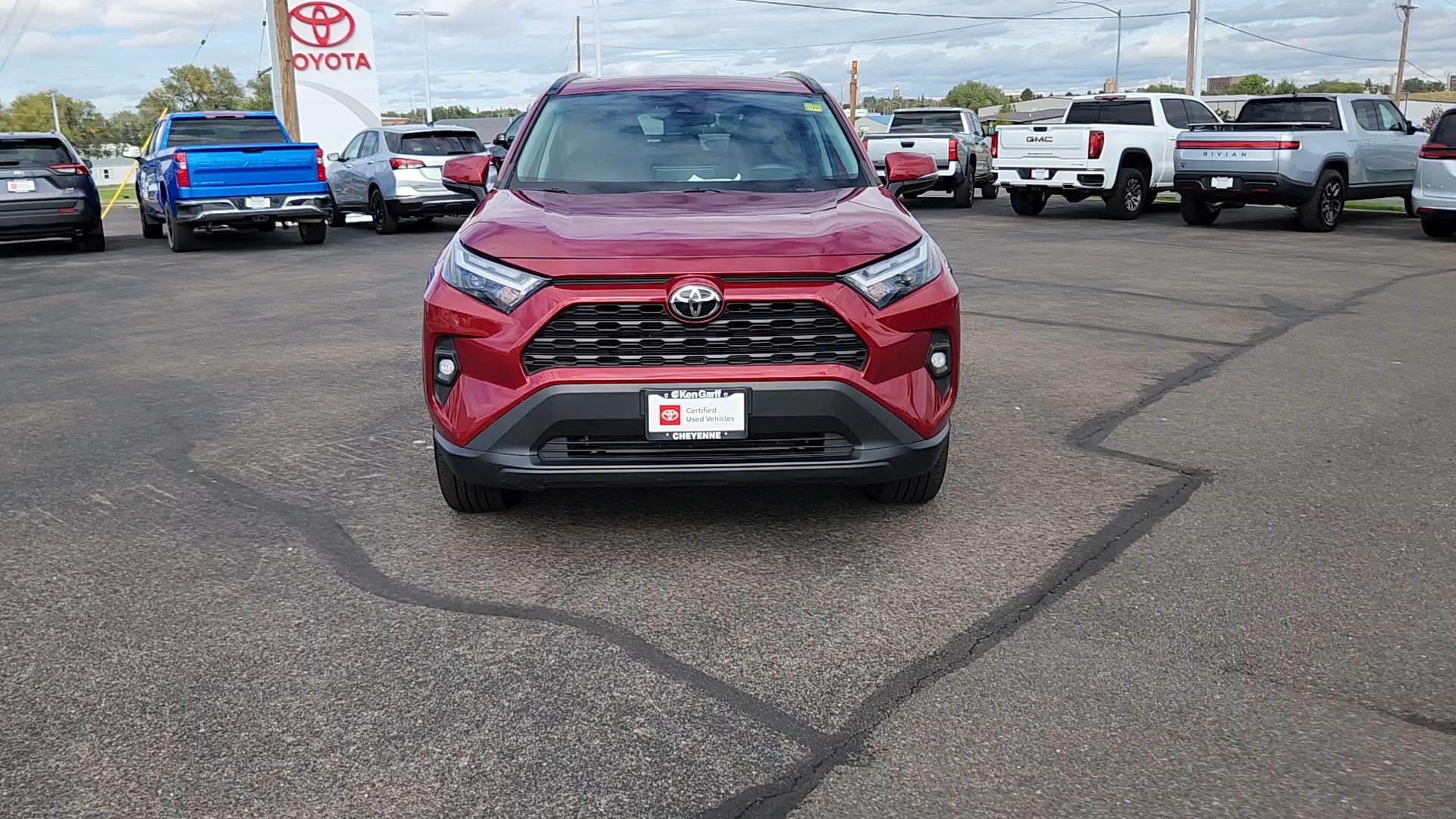 Certified 2023 Toyota RAV4 XLE Premium AWD/4WD image 4