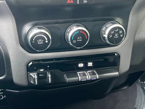 Used 2021 RAM 3500 Big Horn image 26