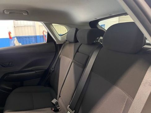 Used 2025 Hyundai Kona SEL image 18