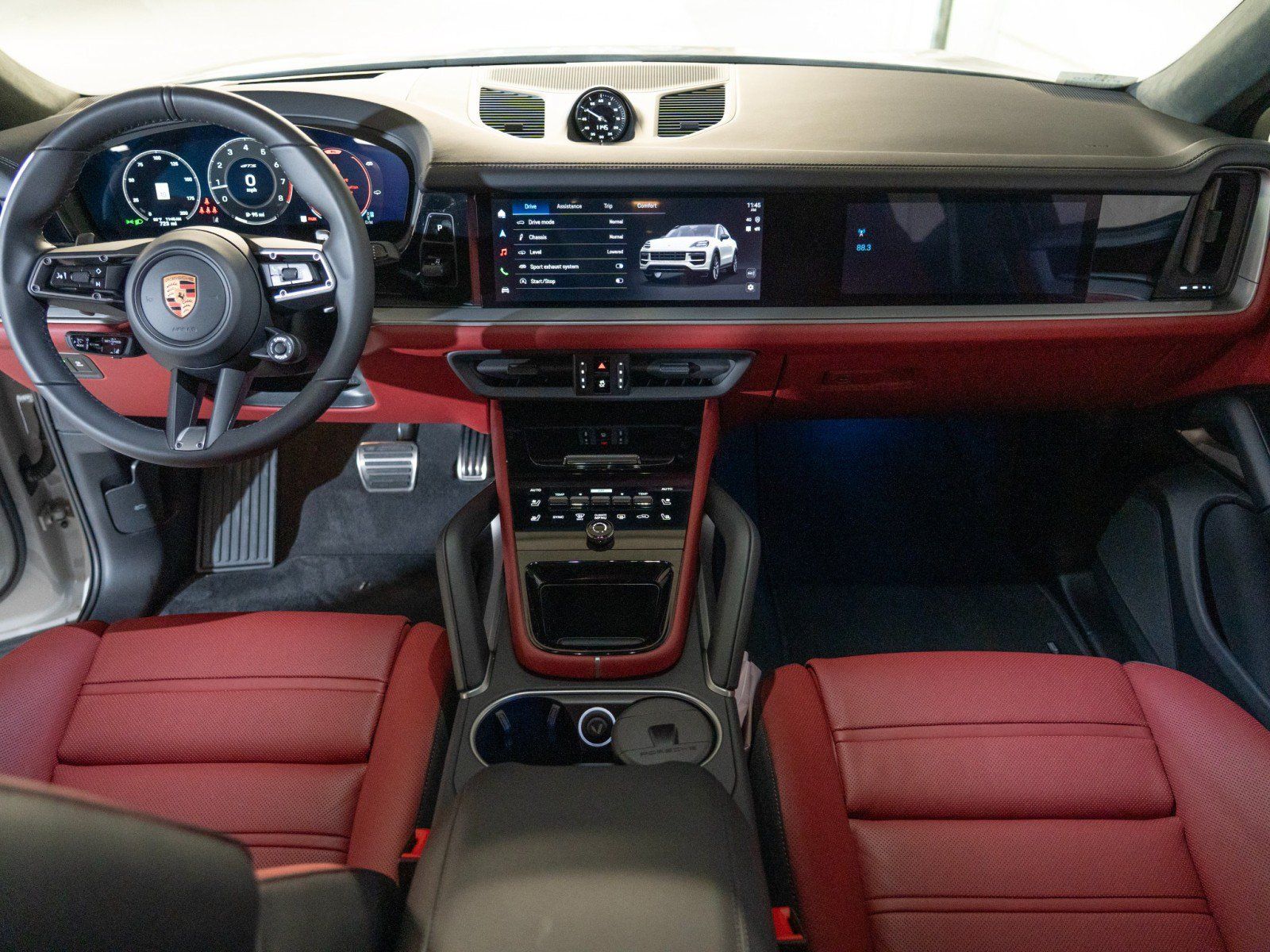 Certified 2026 Porsche Cayenne GTS AWD/4WD image 23
