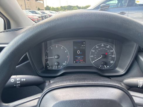 Used 2025 Toyota Corolla LE FWD image 37