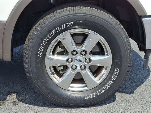 Used 2018 Ford F150 Lariat w/ Equipment Group 502A Luxury AWD/4WD image 11