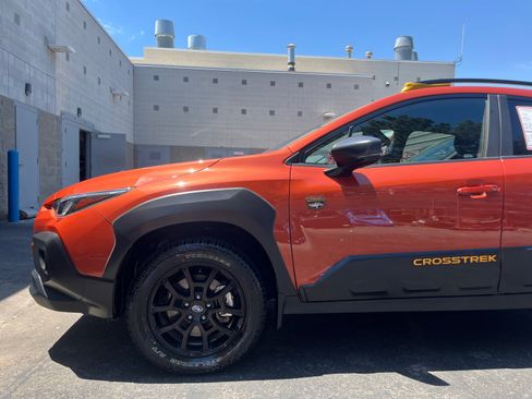 Used 2024 Subaru Crosstrek 2.5i Wilderness AWD/4WD image 9