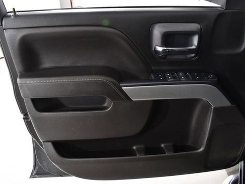Used 2018 Chevrolet Silverado 1500 LT w/ All Star Edition AWD/4WD image 25