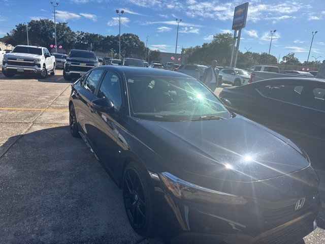 Used 2022 Honda Civic Sport image 2