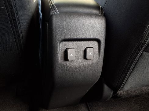 Used 2023 Nissan Kicks SV image 24