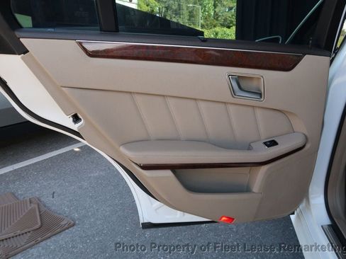 Used 2013 Mercedes-Benz E 350 4MATIC Wagon w/ Premium 2 Pkg image 17