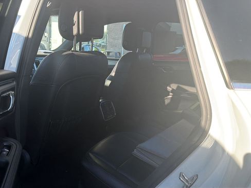 Used 2015 Porsche Macan S AWD/4WD image 4