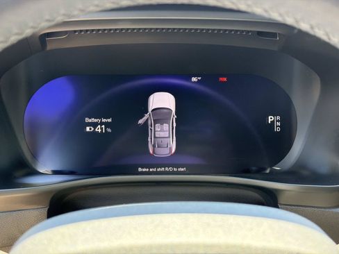Certified 2023 Volvo C40 P8 Recharge Plus w/ Climate Package AWD/4WD image 10
