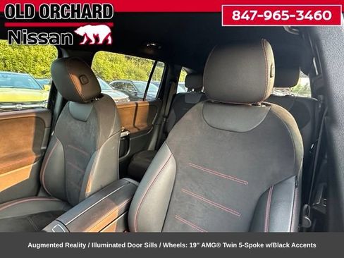 Used 2024 Mercedes-Benz GLB 250 4MATIC image 13