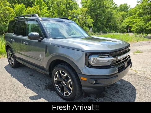 Used 2024 Ford Bronco Sport Outer Banks w/ Tech Package AWD/4WD image 9