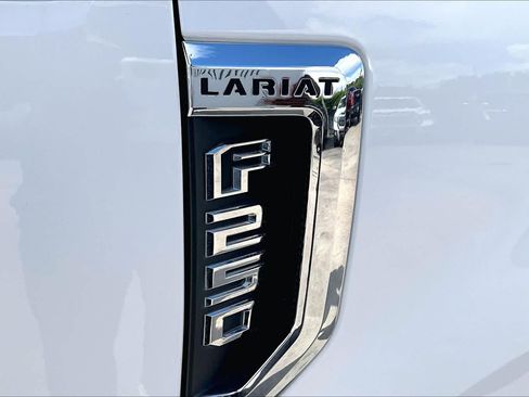 Used 2020 Ford F250 Lariat w/ Lariat Value Package AWD/4WD image 10