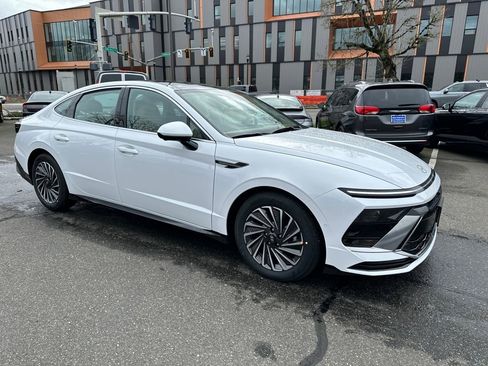 New 2026 Hyundai Sonata Limited image 8