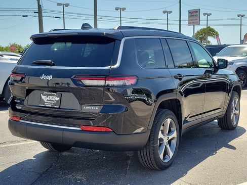 New 2026 Jeep Grand Cherokee L Limited AWD/4WD image 4
