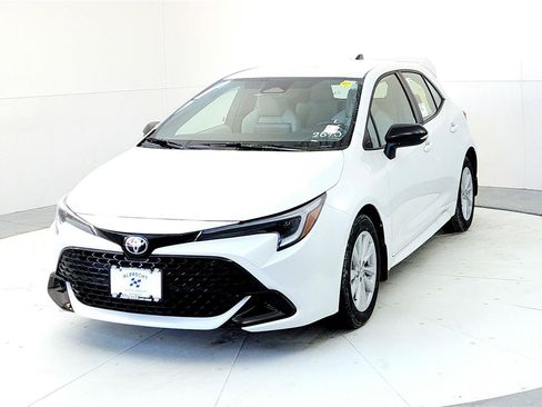 New 2026 Toyota Corolla SE image 2