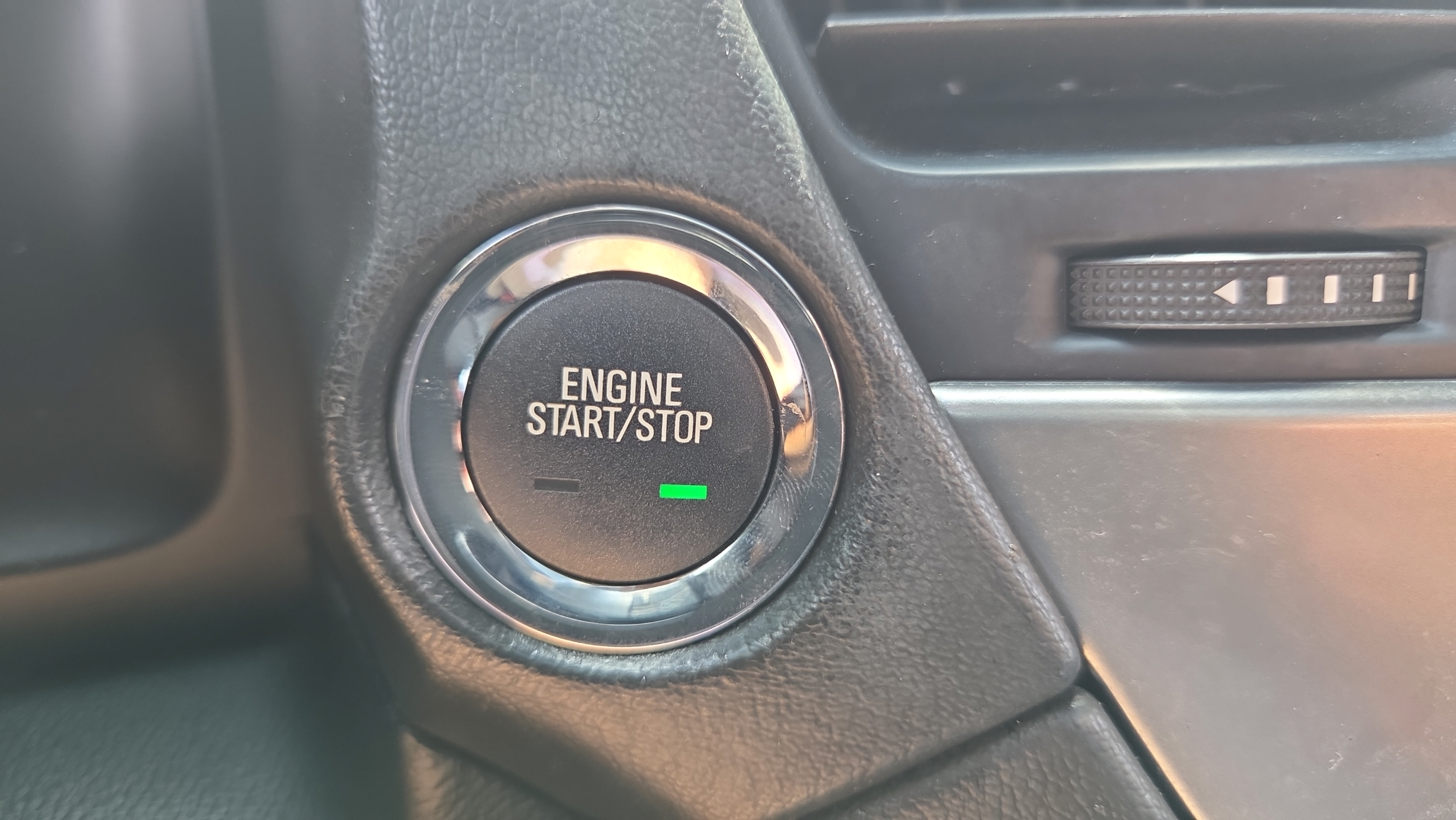 Used 2019 Chevrolet Tahoe Premier AWD/4WD image 33