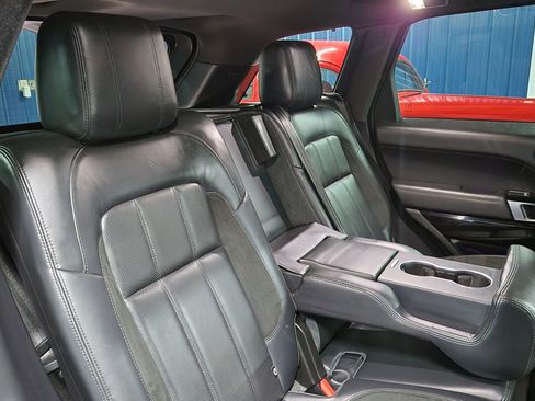 Used 2021 Land Rover Range Rover Sport HST image 21