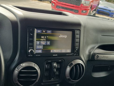 Used 2017 Jeep Wrangler Unlimited Sport w/ Quick Order Package 24S image 18