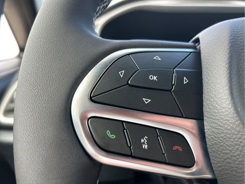 New 2026 Chrysler Voyager LX image 14