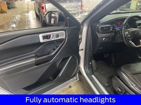 Used 2020 Ford Explorer Limited image 18