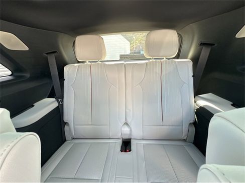 New 2026 Cadillac Vistiq Luxury image 16