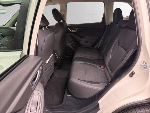 Certified 2023 Subaru Forester Premium AWD/4WD image 13
