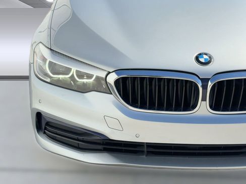 Used 2019 BMW 530i image 28