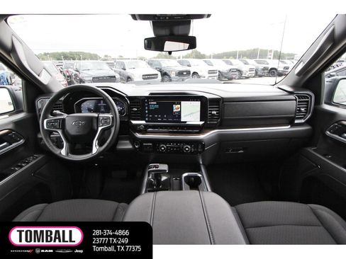 Used 2026 Chevrolet Silverado 1500 LT Trail Boss w/ Protection Package AWD/4WD image 11