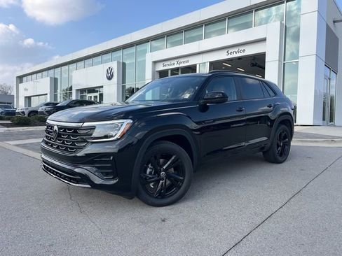 New 2026 Volkswagen Atlas Cross Sport SEL R-Line image 1